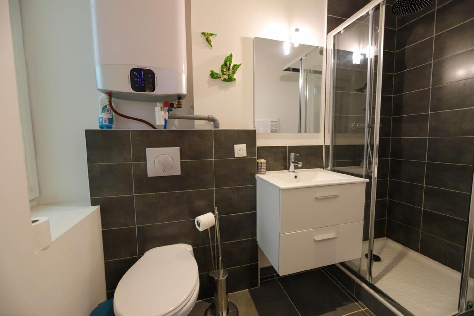 Le Petit Plus - Studio Confortable Avec Parking Lägenhet Annecy Exteriör bild