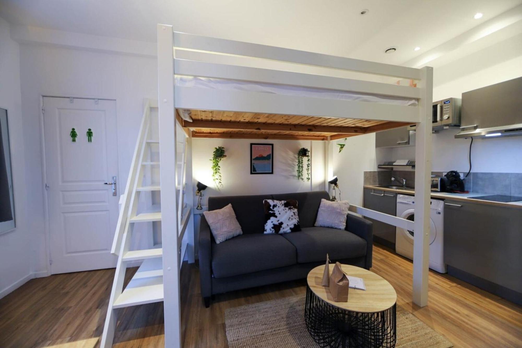Le Petit Plus - Studio Confortable Avec Parking Lägenhet Annecy Exteriör bild